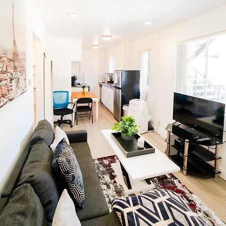 Hollywood/Koreatown 2 Bedroom With Parking ลอสแอนเจลิส ภายนอก รูปภาพ