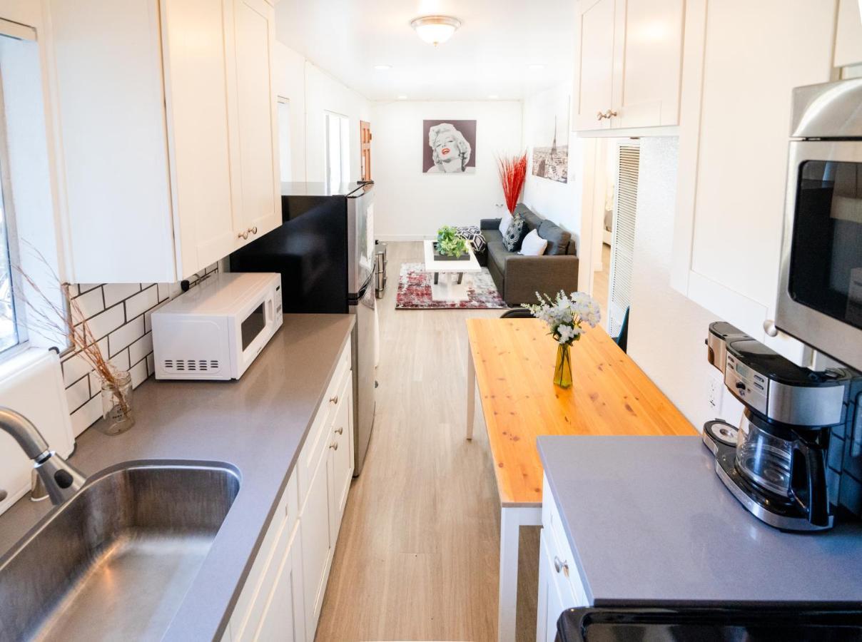 Hollywood/Koreatown 2 Bedroom With Parking ลอสแอนเจลิส ภายนอก รูปภาพ