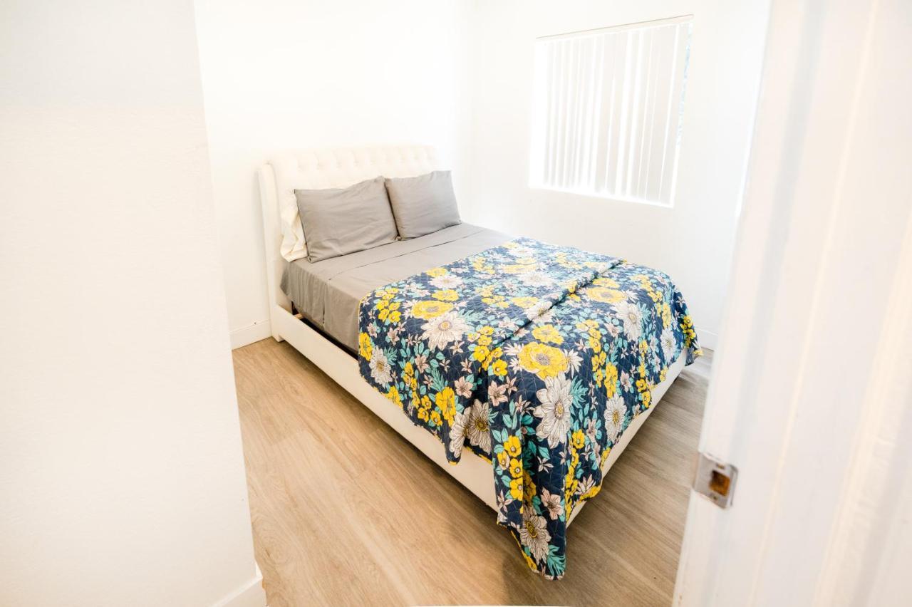 Hollywood/Koreatown 2 Bedroom With Parking ลอสแอนเจลิส ภายนอก รูปภาพ